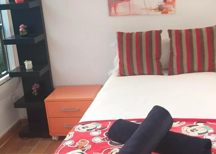 Apartamento En La Milla De Oro, A 100M De La Playa
