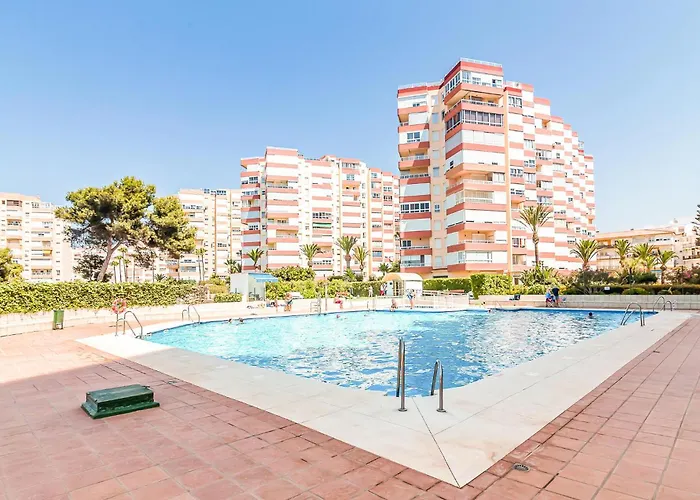Beautiful Apartment With Pool