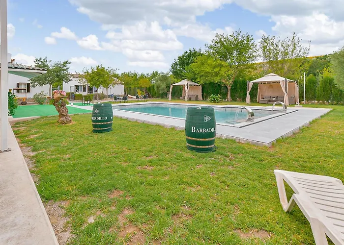 Awesome Home In El Coronil With Wifi