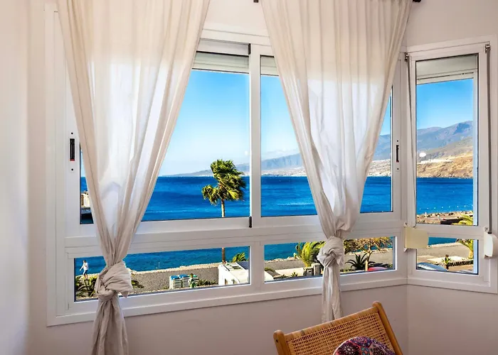 Artistic Beachfront Apartment