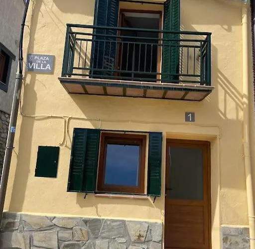 La Casa De La Plaza