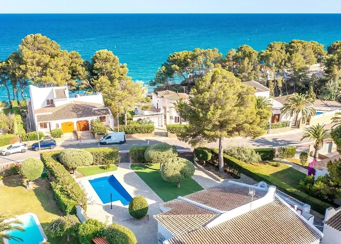 Blau Mar, 5 Bedroom Beach Villa With Private Pool Miami Playa Costa Dorada 100M From The Beach