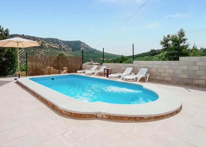 Gorgeous Home In Puertollano