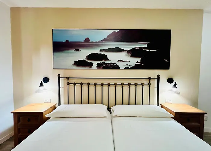 Apartamentos Frontera