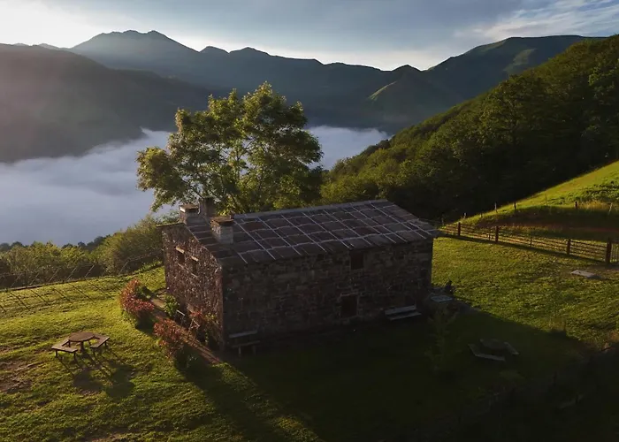 La Cabana Mirador De Los Valles Pasiegos