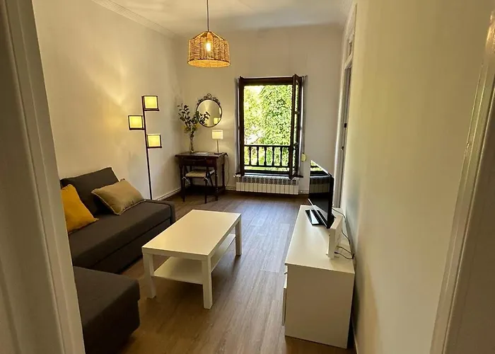 La Aldea 3 , Centro De Comillas