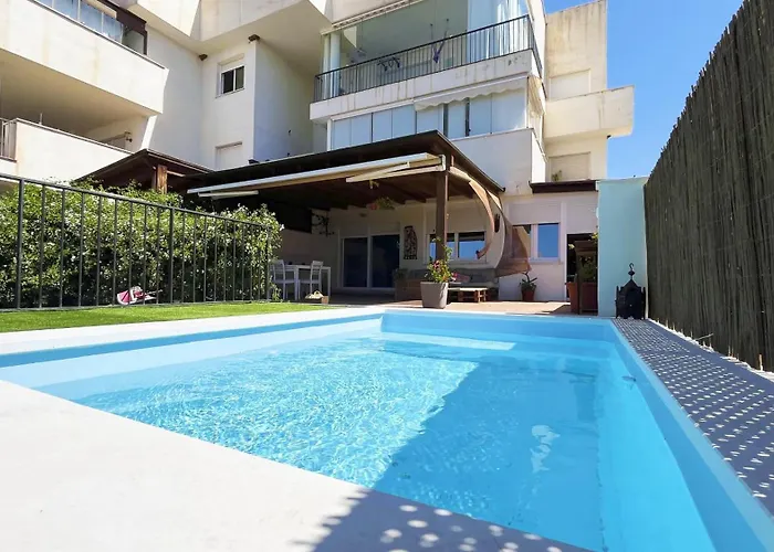 Gran Terraza Con Vistas Al Mar Y Piscina