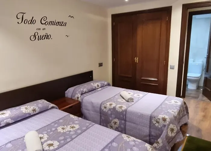 Apartamentos Salamanca Puerta Zamora, Centro, Wifi Con Salon Y 2 Dormitorios, Parking