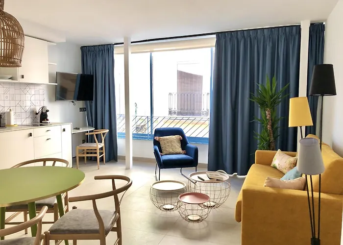 Patiodeluz - Stylish Apartments In Parraga 13