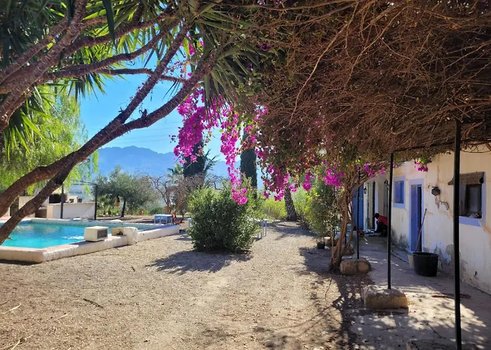 Cortijo Las Gallardas En Almeria