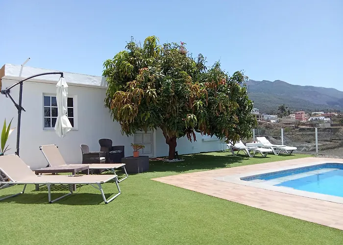 Con Piscina, Vistas, WiFi, AC y Calefacción