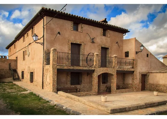 Masia Los Camineros