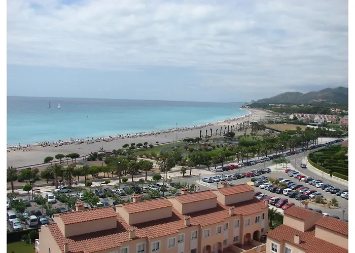 Apartamento con terraza, vistas playa y montaña
