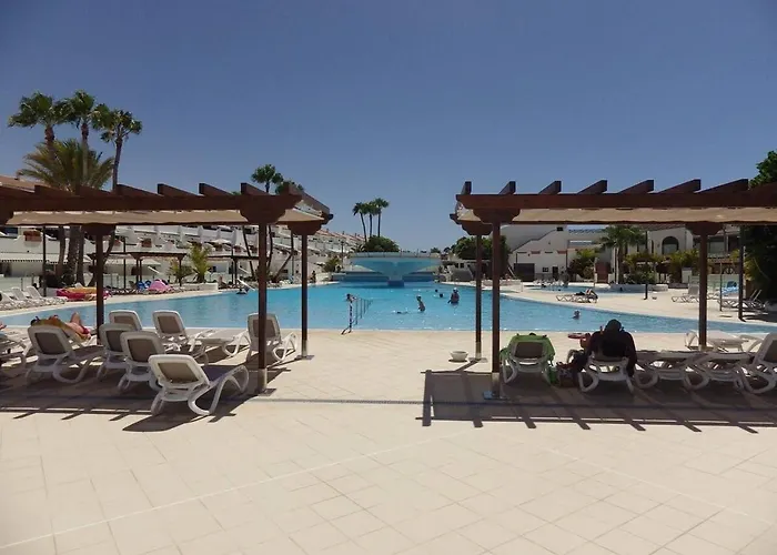 Poolside Apartment In Costa Silenciok102