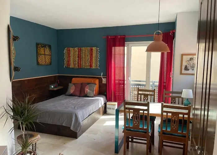 Chic & Practical Studio, 5 Min To Center & Beach