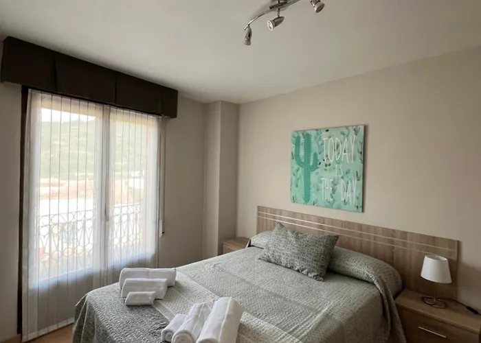 Santa Coloma Apartamentos