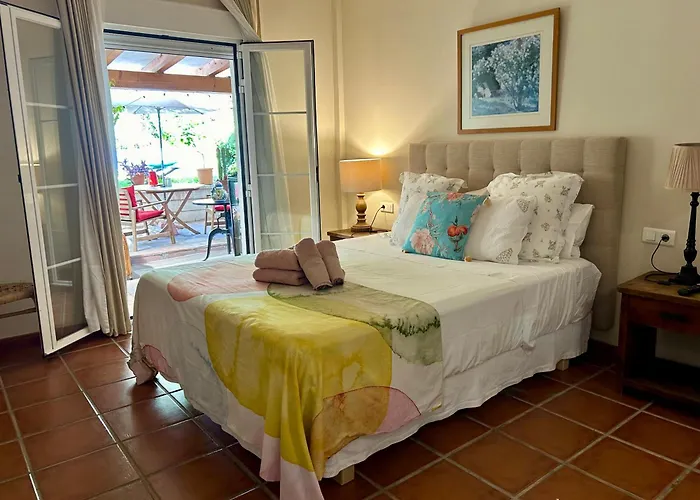 At Home In Malaga Stay & Solo Travellers