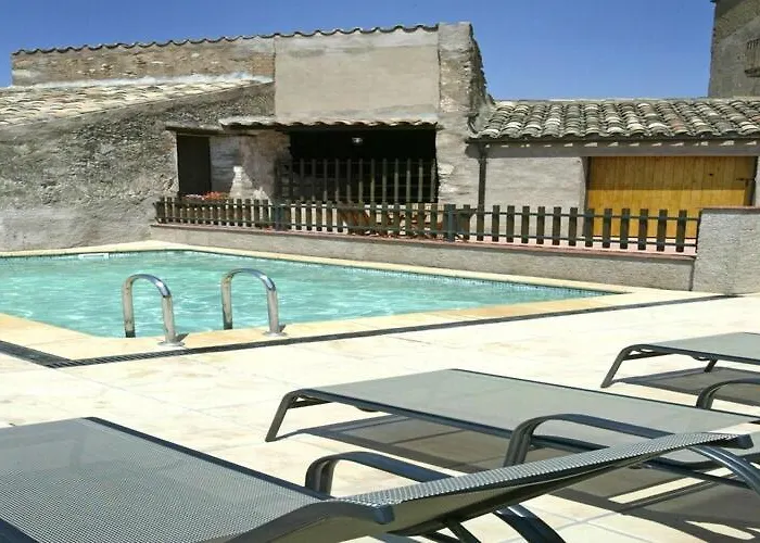 17Th Century Farmhouse In Bages Near Montserrat