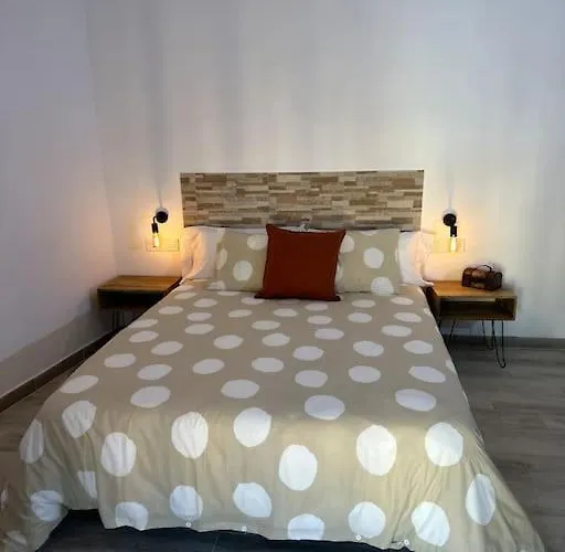 Habitacion Montgros En Casa Cami De Les Aiguees Monistrol De Montserrat