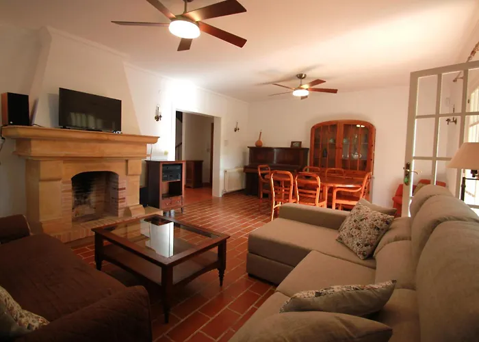 Chalet Casaturis En Urb. La Font Sant Joan D\'Alacant Ch102