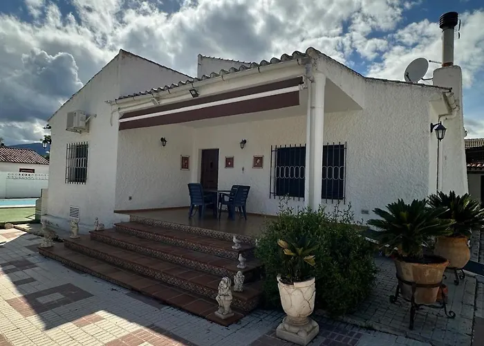 Chalet Independiente En Zona Residencial Rural
