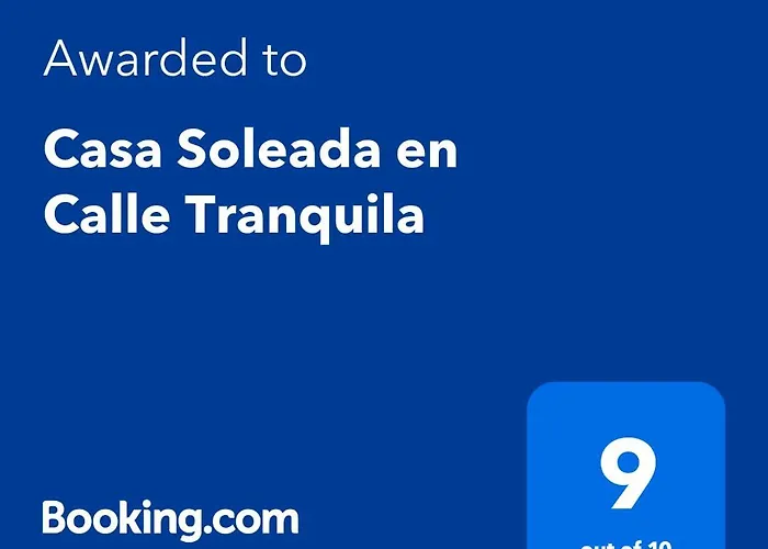Casa Soleada en Calle Tranquila