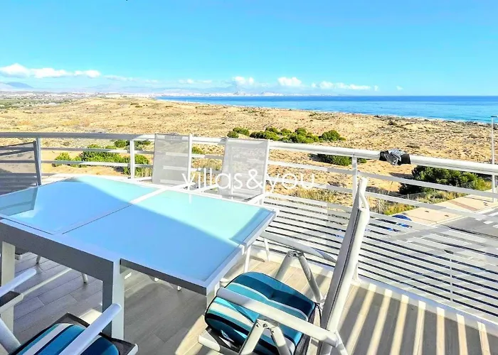Bahia Blanca Arenales del Sol by Villas&You