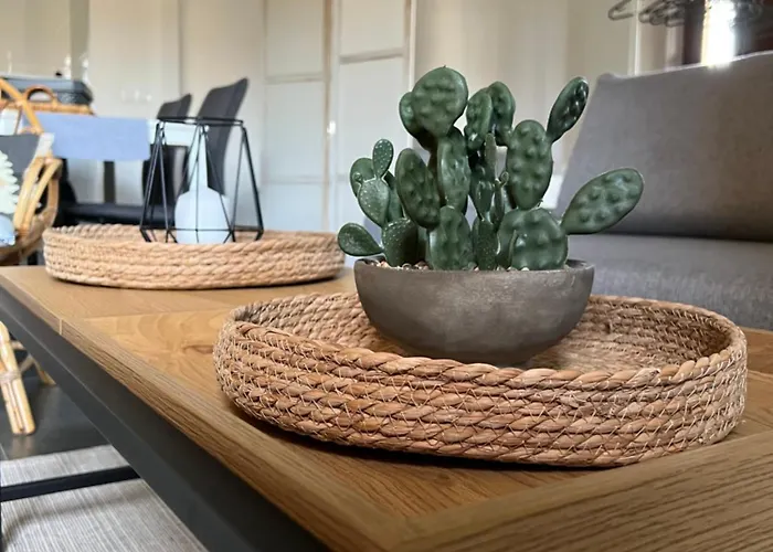 Villa Marta Loft Diafano Con Jardin Y Aparcamiento En Villa Historica