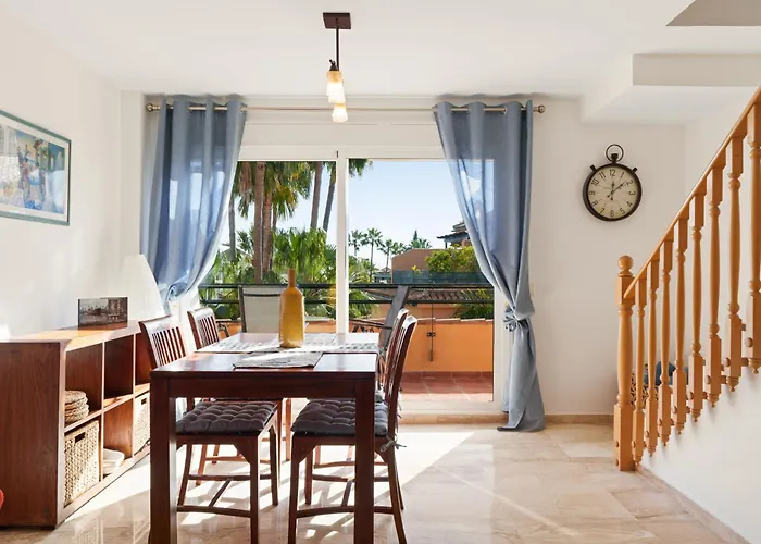 Apartment Close To The Sea In Las Chapas