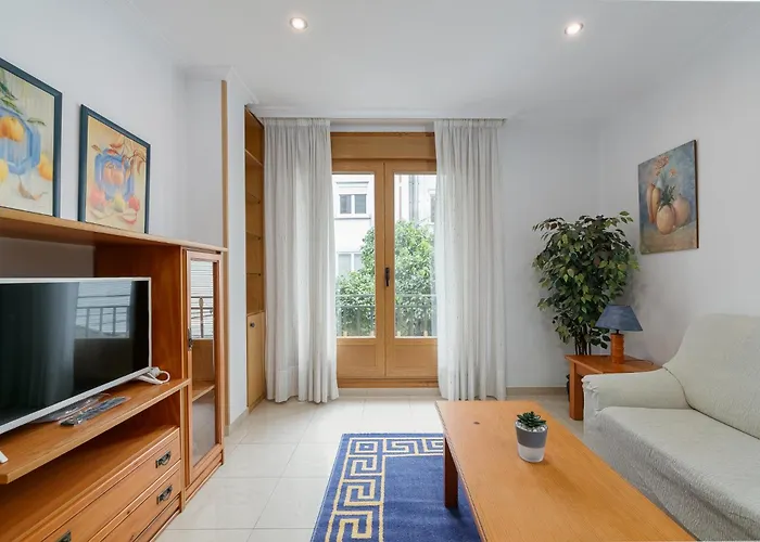 Confort Centrico En Vilagarcia By Cabana Rentals