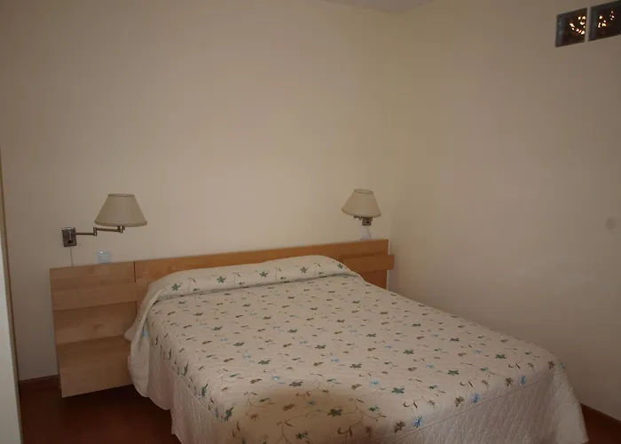 Apartamentos Turísticos La Peña