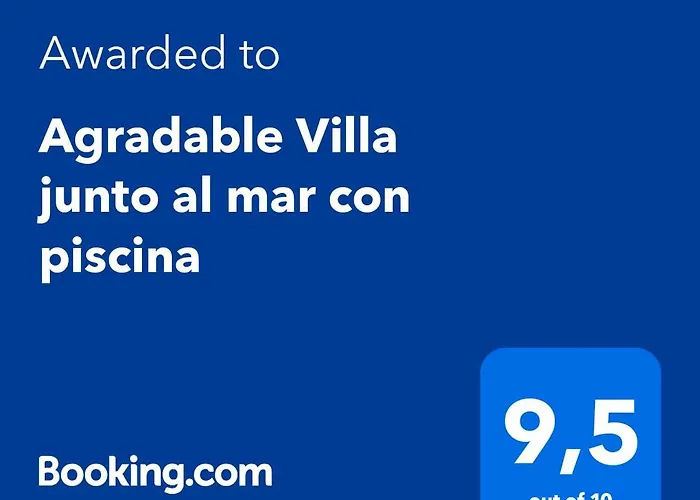 Agradable Villa Junto Al Mar Con Piscina