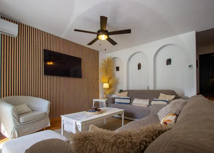 Marina De Casares Beach House