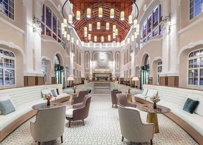 Canfranc Estacion, A Royal Hideaway Hotel - Gran Lujo