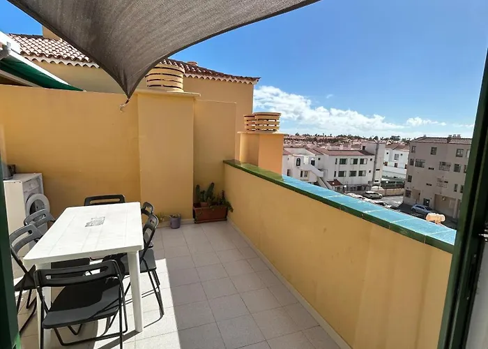 Amarilla Terrace