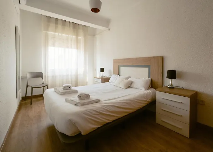 Apartamento De 2 Dormitorios Junto Al Hospital