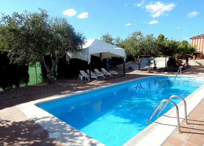 Villa María - Pista de Padel y Piscina