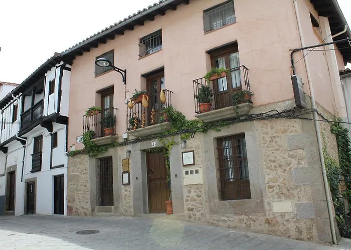 Apartamentos Rurales La Lancha