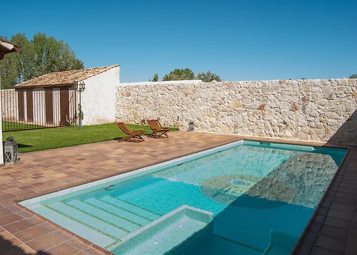 La Fuente Del Pinar