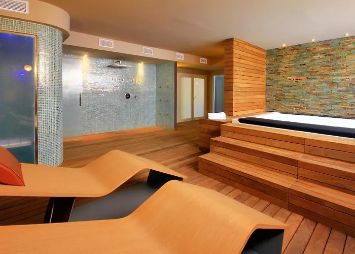 Lagaya Apartaments & Spa