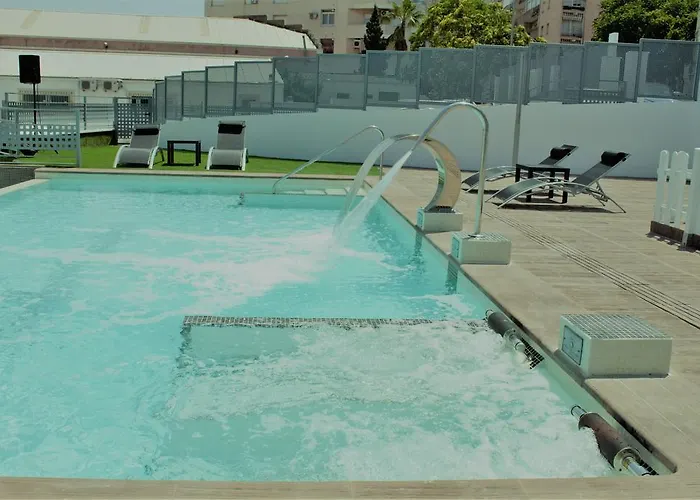 Deluxe Hostels & Suites Merida