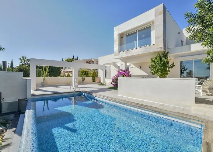 Villa Royale Private Pool Top Of The Hill Superb Views