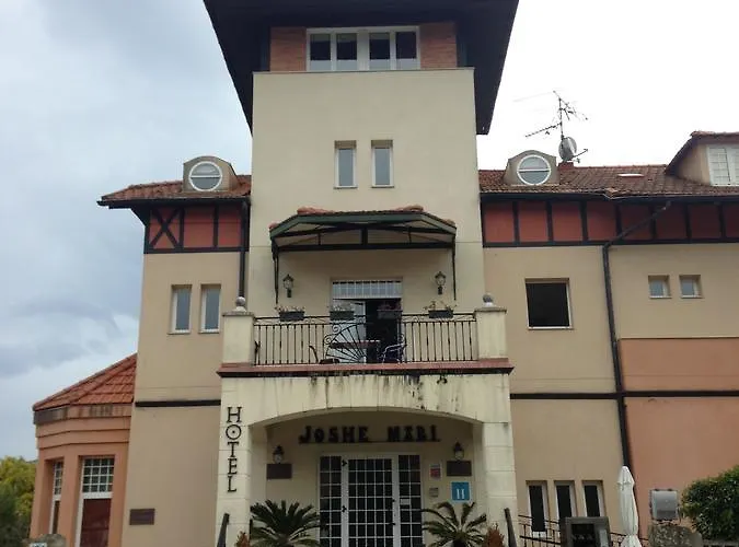 Hotel Joshe Mari
