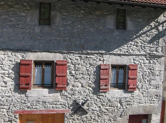 Larraenea Bed And Breakfast
