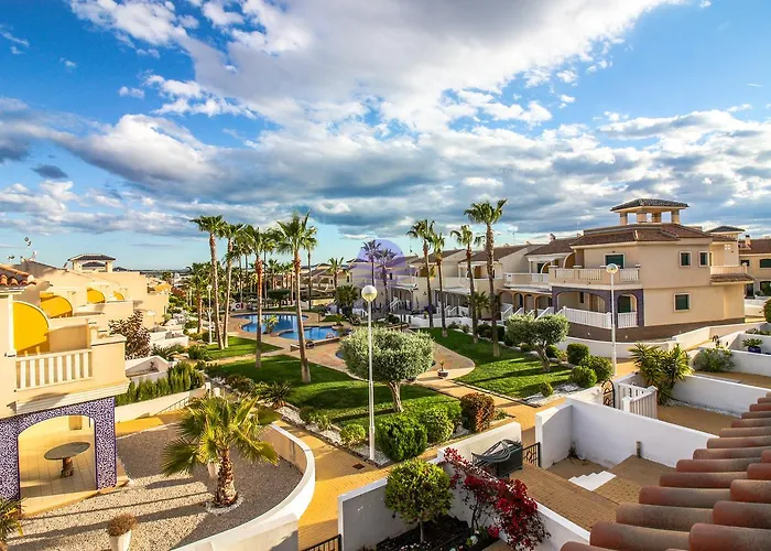 Apartment In Albamar
