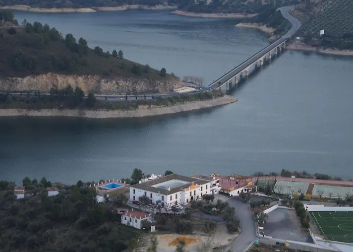 Caserio de Iznájar
