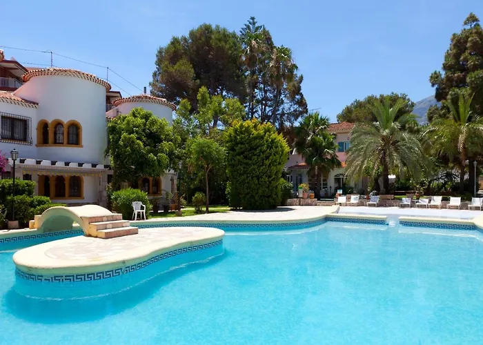 Mr Hotelet De La Racona & Apartments