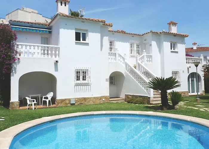 Apartment Club Sevilla By Interhome