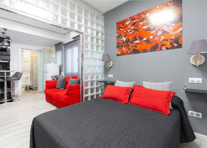Argüelles Apartment by Rentalis