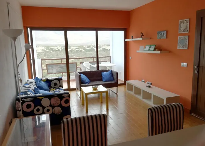 Surfhouse Hostel Famara